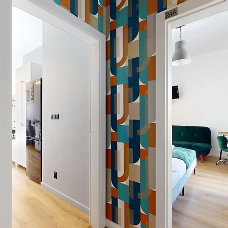 Family House Near The Market Square -Perfect For Family & Business Stays - Ksiecia Witolda Street 500 Steps To Market Square - 2 Bedrooms,2 Parking Places Wroclaw Exterior photo